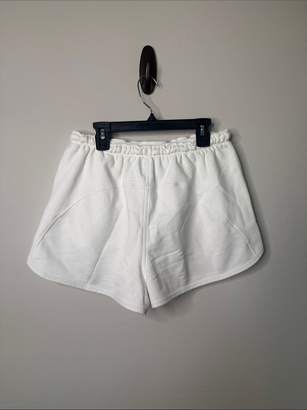 Lululemon Terry HR short 2” Graphic - Picture 2 of 5